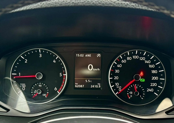 Volkswagen Amarok cena 165000 przebieg: 62000, rok produkcji 2018 z Siedliszcze małe 742